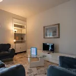 Appartement Trilocale Crocifissa Di Rosa F&l